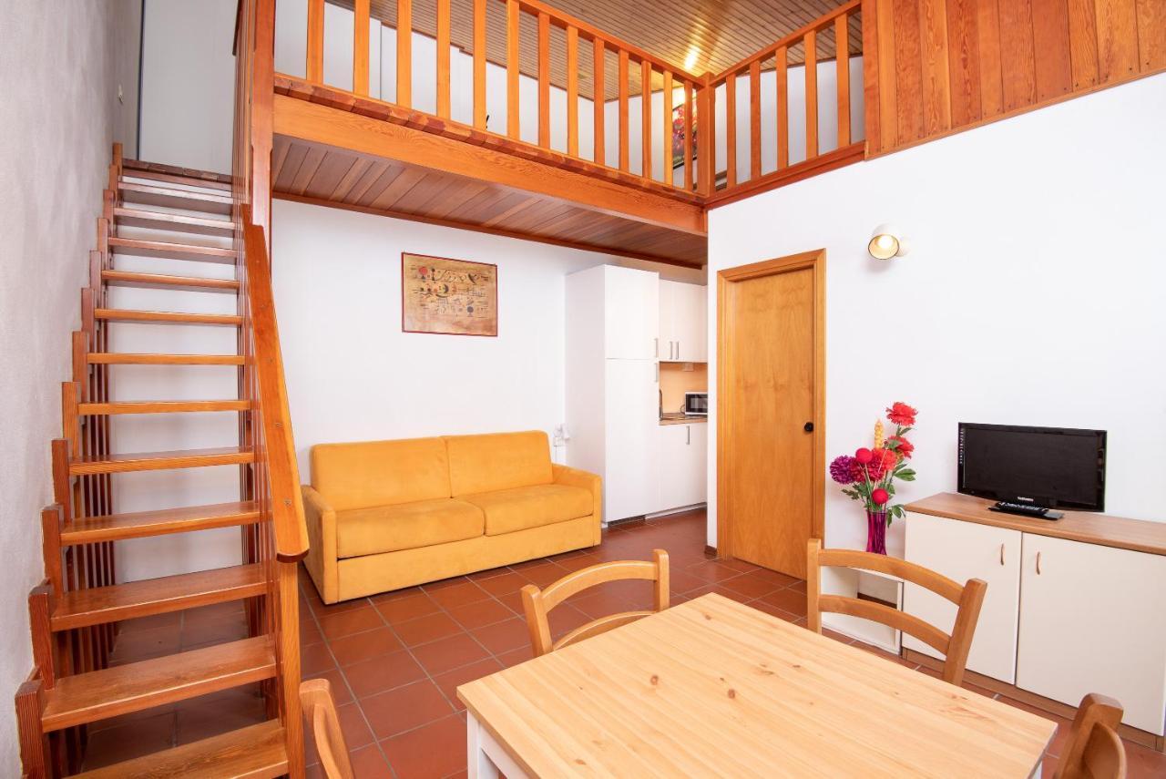 Ghiacci Vecchi Aparthotel 3*